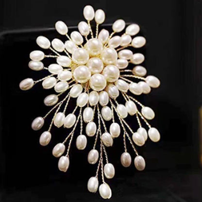 💖BUY ONE GET ONE FREE✨Ladies' high-end exquisite handmade pearl brooch