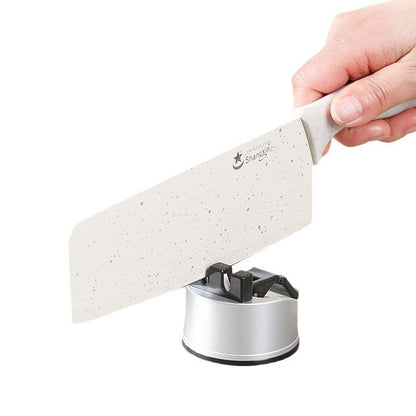 ✨Kitchen Essential✨Mini Knife Sharpener